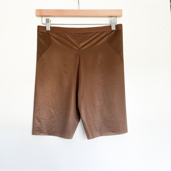 NWOT Spanx Thinstincts 2.0 Girl Short in Chestnut Brown Women’s Large - Picture 7 of 9